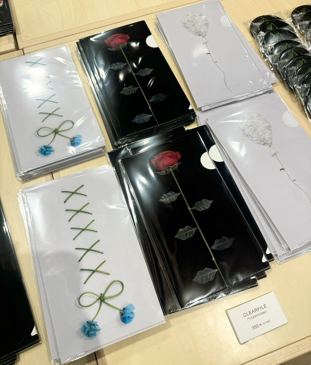 【即購入可】【土日限定値下】吉田ユニ YUNI YOSHIDA 図録【匿名配送】 会期終了まであと9日☑️ 欠品していたクリアファイル(Ticket size)と