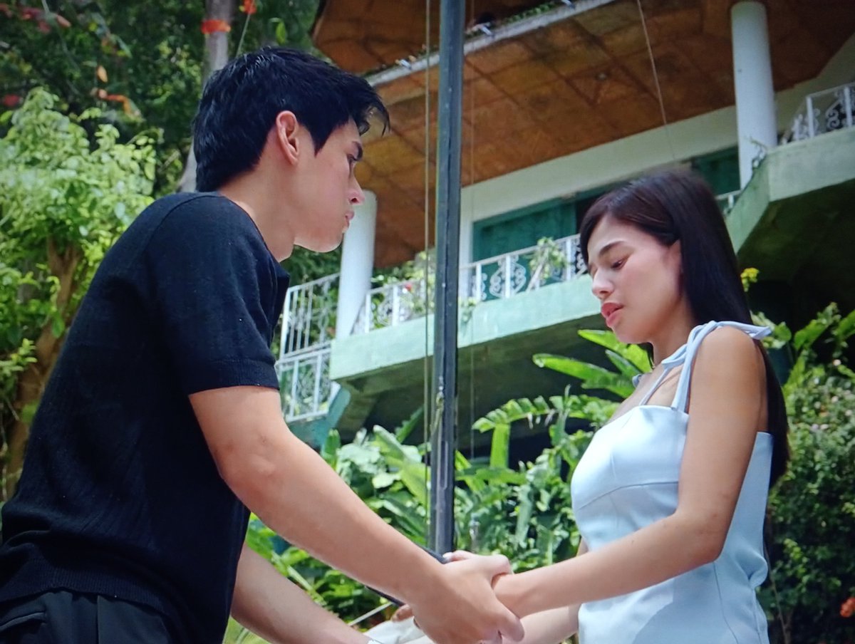ella | STREAM NGITI MV tweet media