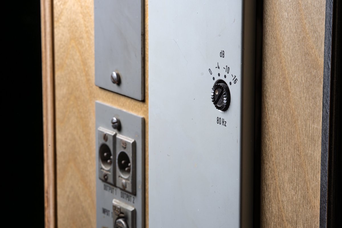 UAudio's tweet photo. Don't have room for a plate reverb in your studio?

Grab UAD Pure Plate for free today: https://t.co/5pRP88ITPY https://t.co/MrecRqfxrp