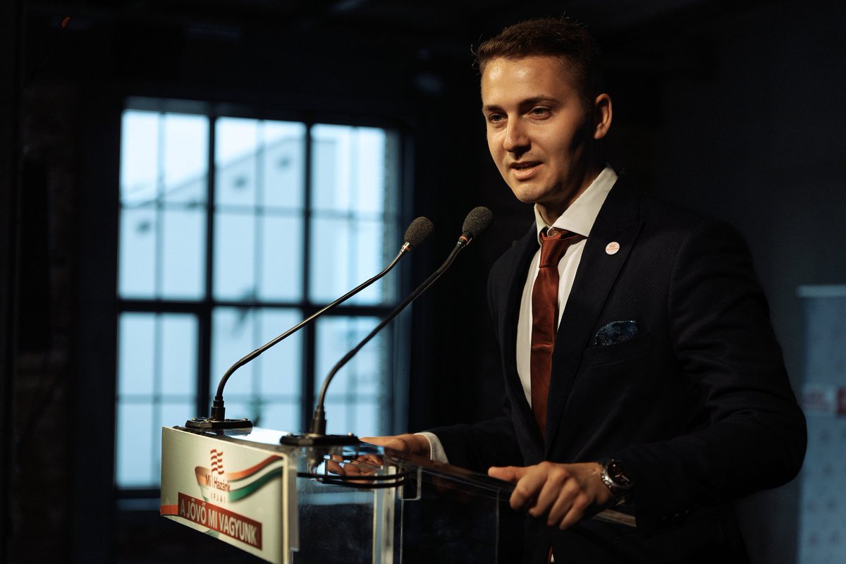 binder_csaba's tweet photo. A hétvégén harmadik alkalommal is elnökké választott a Mi Hazánk Ifjai tagsága. 🇭🇺🤝🏻

Nincs nemesebb küldetés, mint minden nap azért dolgozni, hogy a gyermekeinknek megtartsuk és gyarapítsuk ezt a nemzetet. Mi nem tudjuk feladni, mert nem tudjuk, hogyan kell. https://t.co/WzUZw2QDkD