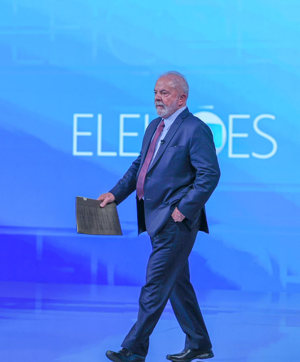 CostaJr2023's tweet photo. Presidente Lula reeleito no 1° turno! O tetra vem aí...
ESTOU COM LULA https://t.co/eHIHU5iMP9