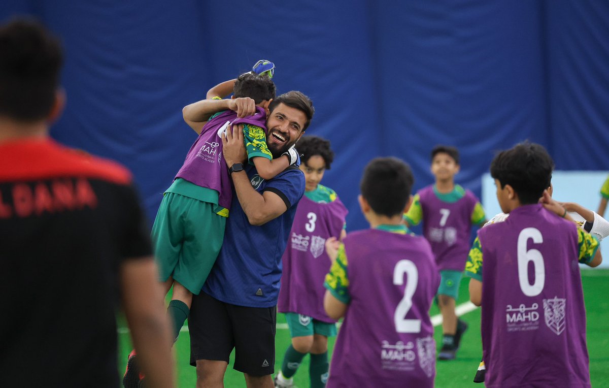 MahdAcademy's tweet photo. • +270 موهبة 👦🏻
• 32 فريق 🛡️
• الدمـام 📍

📸| يومنـا الثاني في بطولة مهد لاكتشاف مواهب كرة القدم في المناطق ⚽️

#أكاديمية_مهد | #أرض_الأبطال 🟣🟠 https://t.co/onVTqzzpxd
