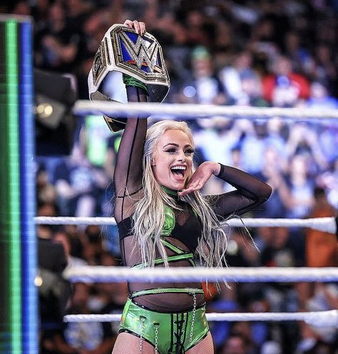 Acervo Liv Morgan tweet media