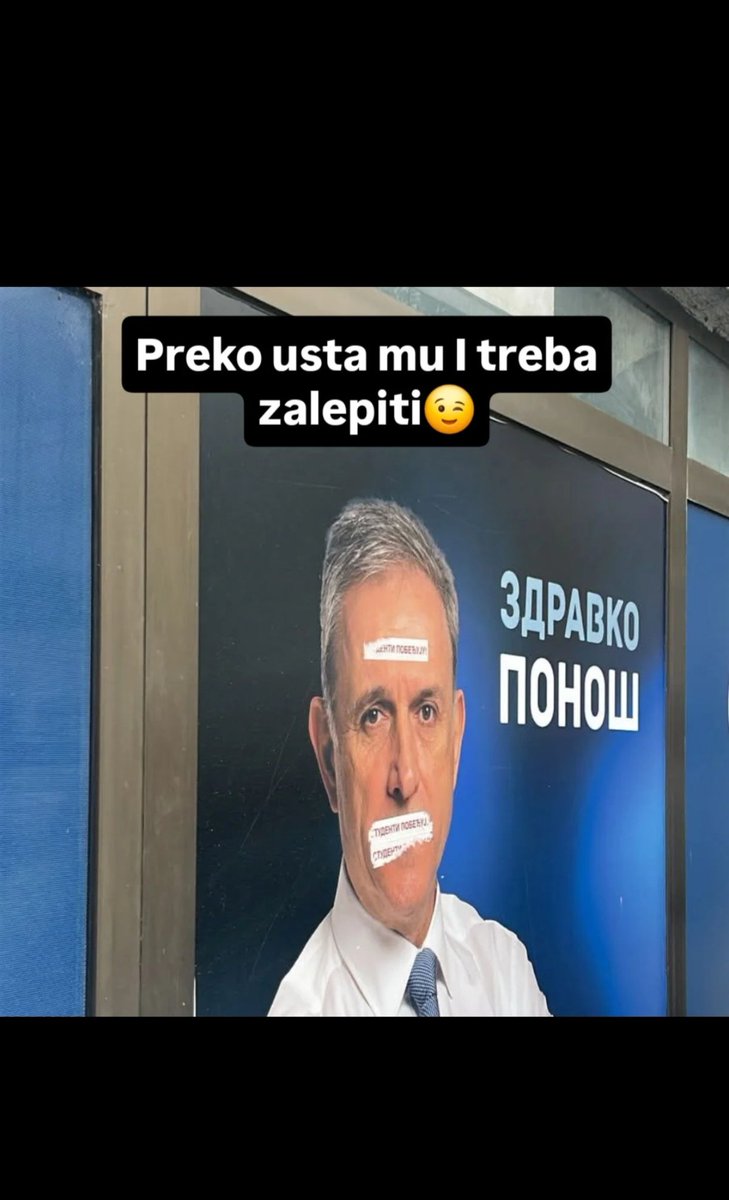 Ceca_i_deca's tweet photo. Dobio Ponos preko usta 🤣🤣🤣
#blokade #novisad #beograd #Vucic #n1 #plenum #TikTok #srbija https://t.co/V5jkSmzq0t