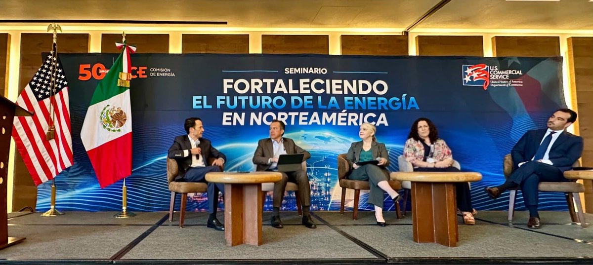 serom1978's tweet photo. Gracias a @cceoficialmx y @ExportGov por organizar este seminario en donde pudimos destacar que la integración energética entre México y EUA es una ventaja que nos permite ser una región más competitiva, atractiva para la inversión y tener mayor seguridad energética. https://t.co/ea1t683tdI