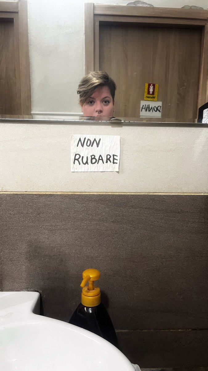 SusySimonetto's tweet photo. Non si sa cosa, ma ok https://t.co/weVTl0RTSY