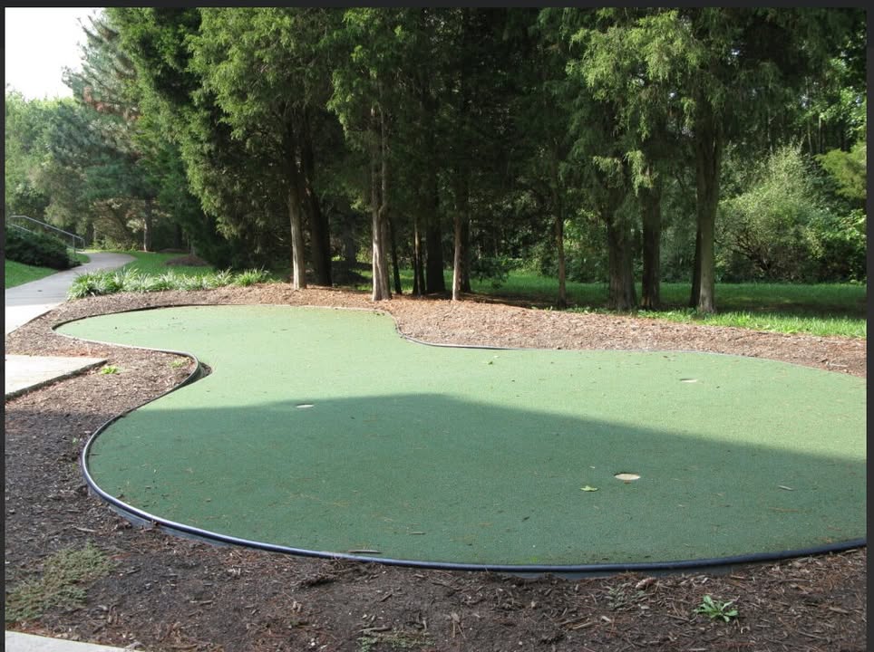 LiveCASCADES's tweet photo. Cascades Overlook! Practice your swing! Just one of many free amenities to enjoy.
#lovewhereyoulive
#cascadesoverlookliving https://t.co/FAA9jDEvtr