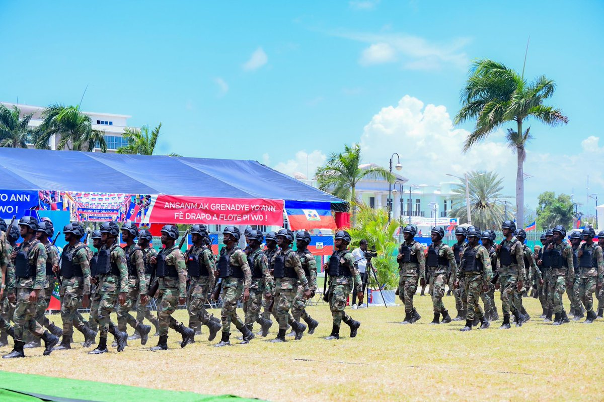 PrimatureHT's tweet photo. COMMUNIQUE DE PRESSE

PARADE MILITAIRE DU 18 MAI : LES FORCES DE SÉCURITÉ RÉAFFIRMENT LA PUISSANCE ET LA CONTINUITÉ DE L’ÉTAT

https://t.co/gC5zux0PjB https://t.co/yRTwq8absc