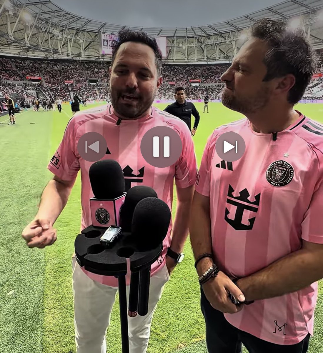 josefriverap's tweet photo. ¿Cómo se preparó San Luis para cantar ante Messi? | Entrevista en el canal de YouTube WOW DEPORTES. 

https://t.co/GEZyfnE8vd 

#SanLuis #Messi #InterMiami #Miami #Fútbol @WowDeportes https://t.co/ZyvXTIaskW