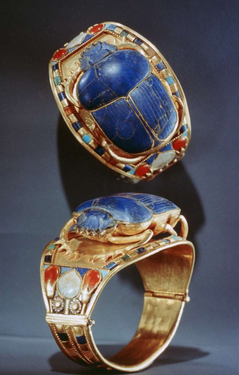 AlmanacAntiques's tweet photo. The #ancient #Egyptians used #lapislazuli, believed to be associated with the heavens, to produce #amulets and #jewelry. Learn more at https://t.co/yRzyKVRAUA https://t.co/KlOF50g03s