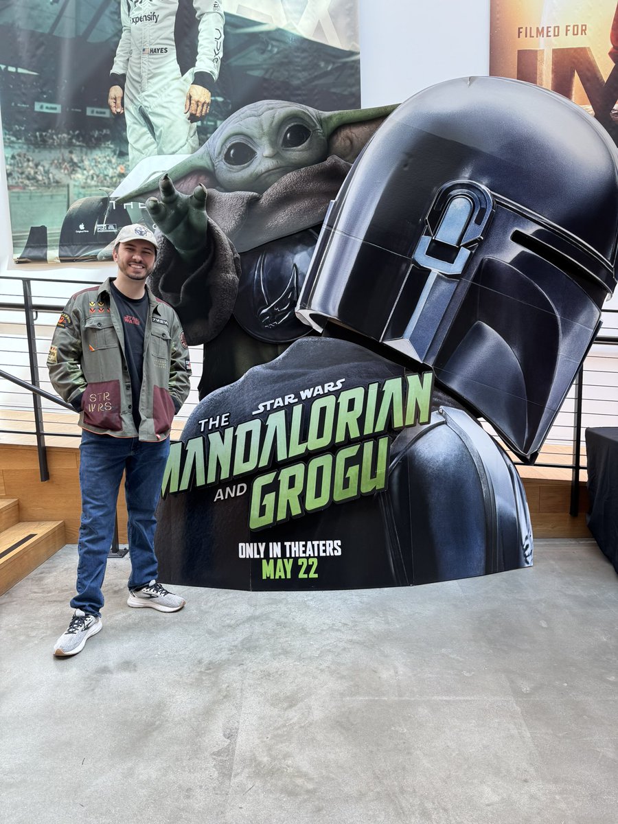 BrandenCiviello's tweet photo. Thank you for an amazing time last night 💚🩶 @starwars @IMAX https://t.co/eNgCbIDrjf