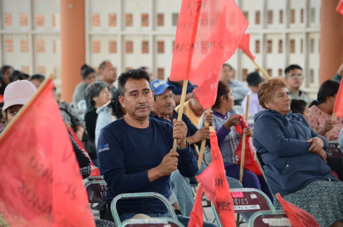 AntorchaPuebla_'s tweet photo. ¡#festejando también se está luchando! 🔥🥳

Cientos de antorchistas de la #Capital poblana se reunieron este fin de semana para celebrar 23 años de lucha organizada y trabajo incansable en la región #Xonacatepec https://t.co/nOZRrC4Wq8