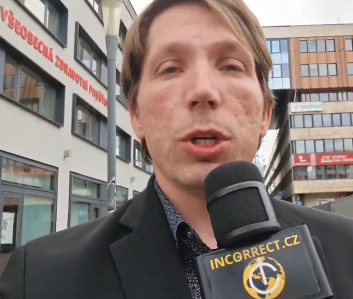 Nezvaný host 🇨🇿 tweet media