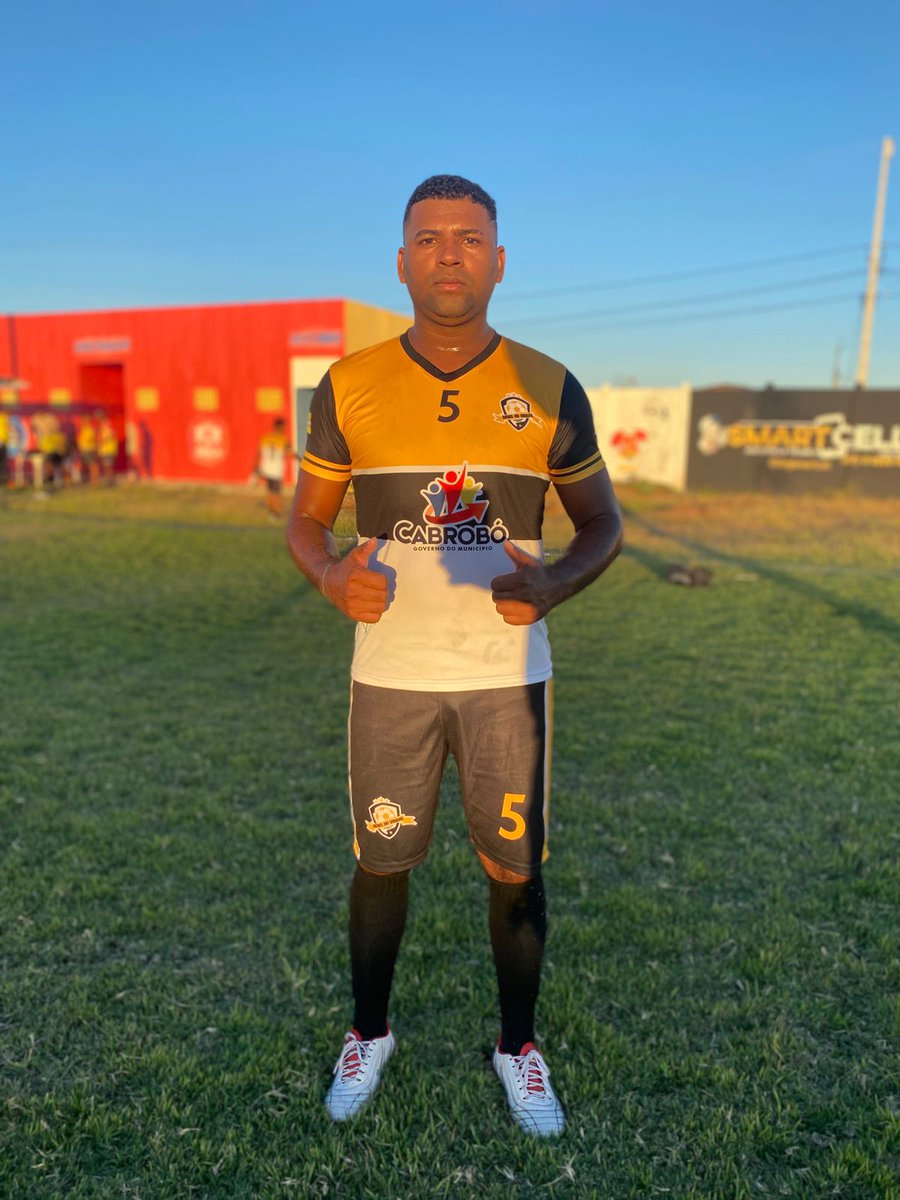 Comparefutebol's tweet photo. Mesmo buscando reforços de referência na Região, o Compare Futebol Clube prioriza jogadores identificados com o clube e Florestanos,a diretoria anunciará oficialmente a volta de Kekinho e Erick nos próximos dias. https://t.co/pZKwmw9ZFC