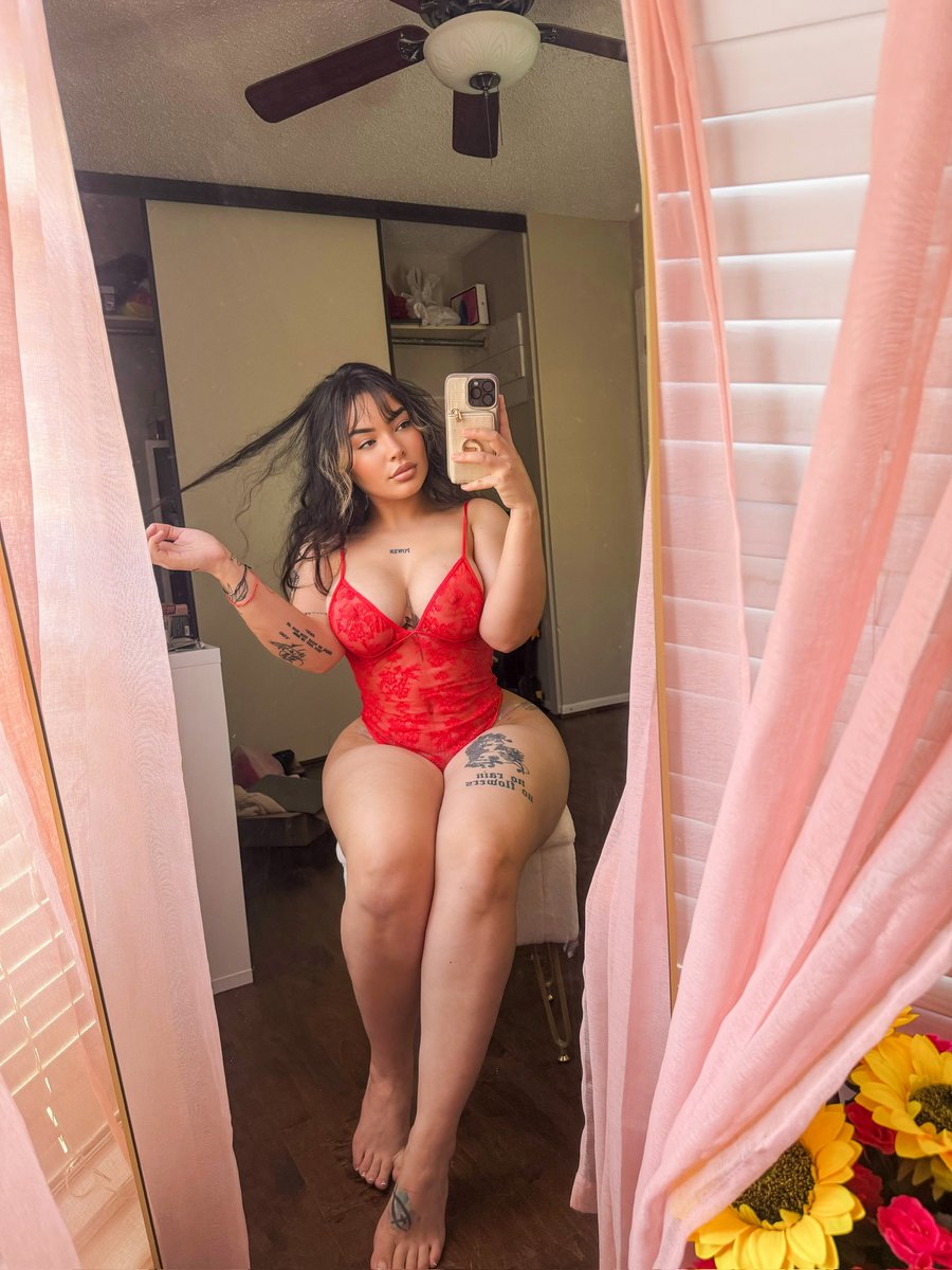 taylorplusyou's tweet photo. rate this outfit 1-10 🐆 https://t.co/rUg1Cn0LpU