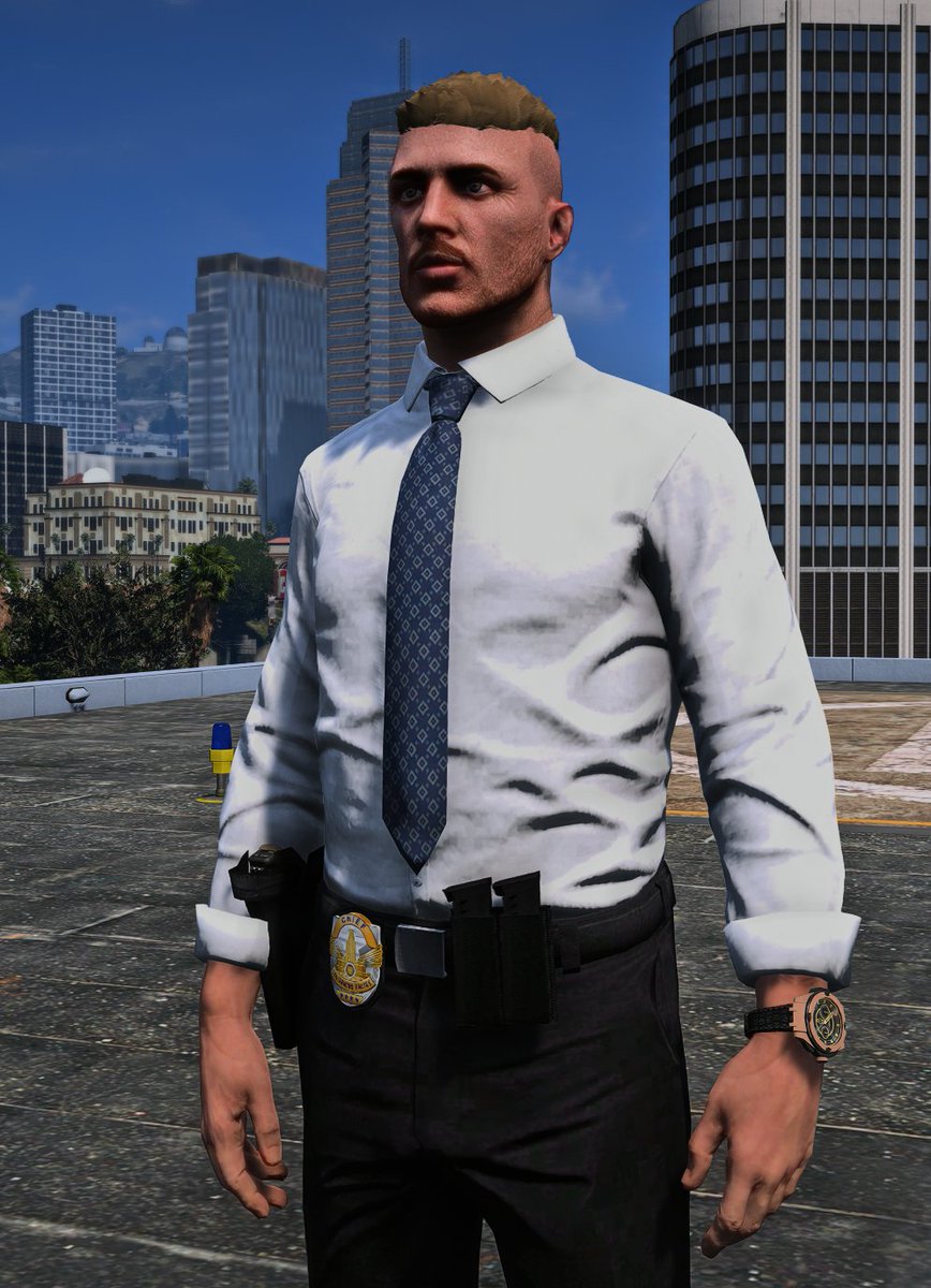 Arda_2292's tweet photo. Hola gente, Costello sigue vivo. 
Volvió de Las Venturas y le ofrecieron el puesto de la jefatura de la LSPD.
Si alguno quiere conocer a Costello está abierta la academia de policía de Checkpoint hasta mañana a las 00:00. https://t.co/vTHFG7r21V