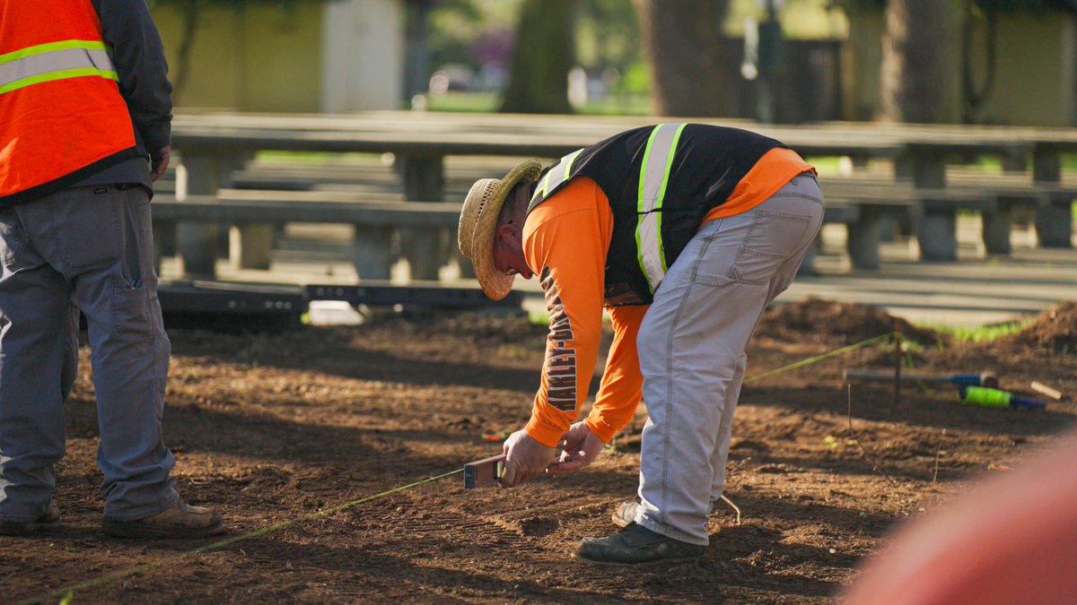 creativerecsys's tweet photo. Now that the new Durham playground is open, we're throwing it back to the build! Swipe through to catch a look at our Creative Recreational Systems installation process in action.

Every bolt, post, and panel was installed with absolute precision to ensure maximum safety.

Is your school, park, HOA, or church next? DM us today!

📍 Durham, CA #PlaygroundInstallation #BehindTheScenes #Throwback