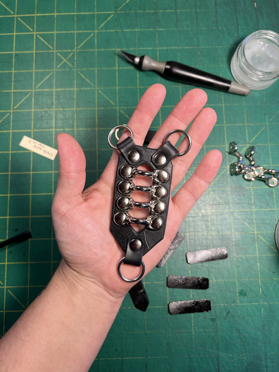 riverqueer's tweet photo. Just listed a new cage design! This one is meant for smaller anatomy and can be worn with the two harness points facing down to allow access below the cage. https://t.co/L1kyXxEweG