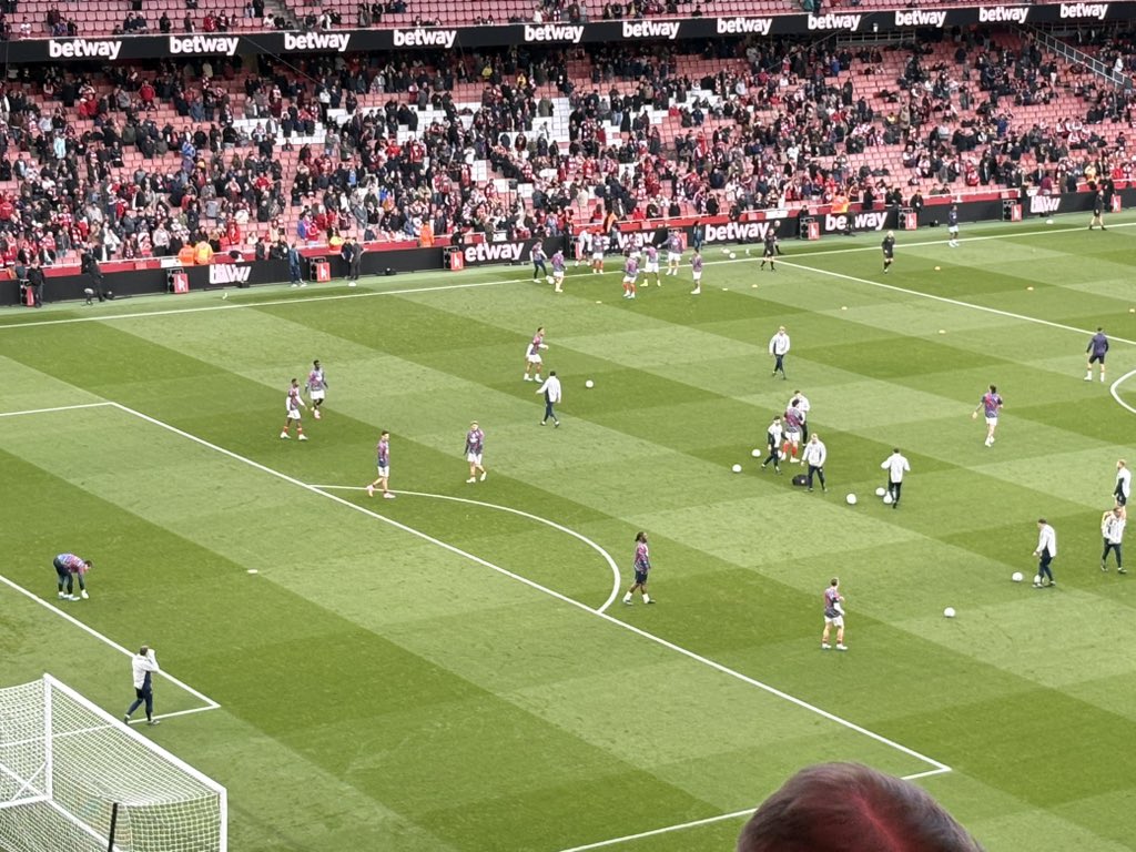 Imzattack's tweet photo. Tonight we bring the noise #COYG https://t.co/Gjd49Lmsyd