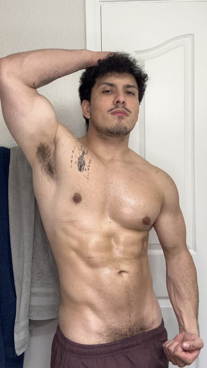 DannyGym tweet media