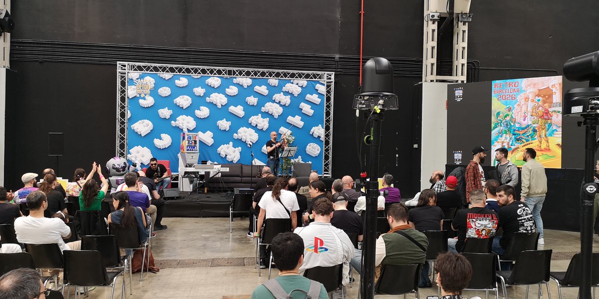 RecunchoGamer's tweet photo. Abrimos directo cun repaso do que deu de si a última @RetroBarcelona ! 

Pasádevos! https://t.co/4sBgUNRNq7