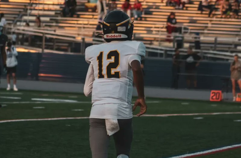 PrepRedzoneNJ's tweet photo. You Are Athlete Event Coverage: Quarterback Notebook, Part II 

@LandonPernell12  @2problem_  @gavin_gilardi8  @pwayfootball  @lshspioneers  @DelbartonFB   

Click to view the article! 
https://t.co/G3SnHiAptU https://t.co/vmqYtA4sSt