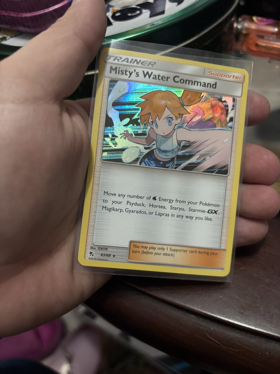 My big bro is not into TCG at all but their fav trainer and poke are Misty,  Starmie and Goldeen, so I picked up this one yesterday at a card show (less