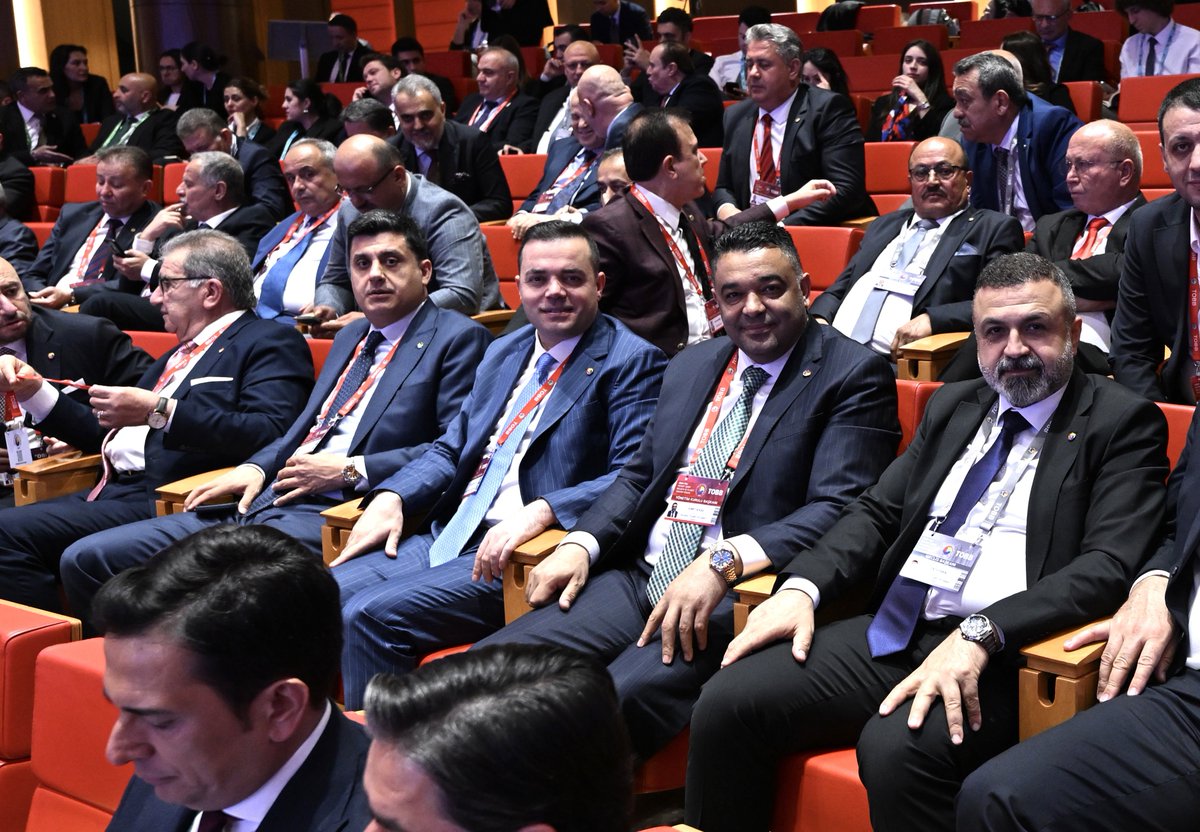 bingoltso's tweet photo. Başkanımız Kadir Çintay; Cumhurbaşkanımız Sayın Recep Tayyip Erdoğan’ın teşrifleriyle, TOBB Başkanımız Sayın M. Rifat Hisarcıklıoğlu ev sahipliğind, TOBB İkiz Kulelerde düzenlenen TOBB Hizmet Şeref Belgesi ve Plaket Takdim Töreni’ne katıldı.

Programda, iş dünyasına uzun yıllar hizmet eden isimlere Hizmet Şeref Belgeleri ve Plaketleri takdim edildi.

İş dünyasının birlik ve dayanışmasını güçlendiren programın ülkemiz ve camiamız adına hayırlı olmasını temenni ediyoruz.

@RTErdogan @RHisarciklioglu @Kadir_Cintay12