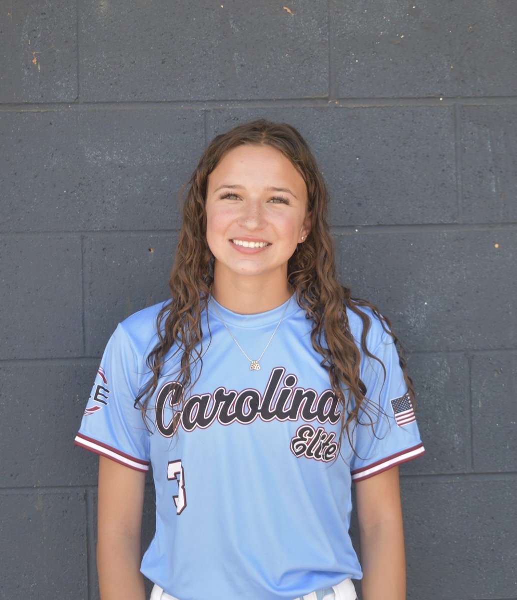 brookeboschele's tweet photo. Summer Season loading .. ↗️

Caroline Elite - Foster

#softballseason #softballcatcher #beelite #carolinaelite #summerseason https://t.co/rkrvJVjVPA