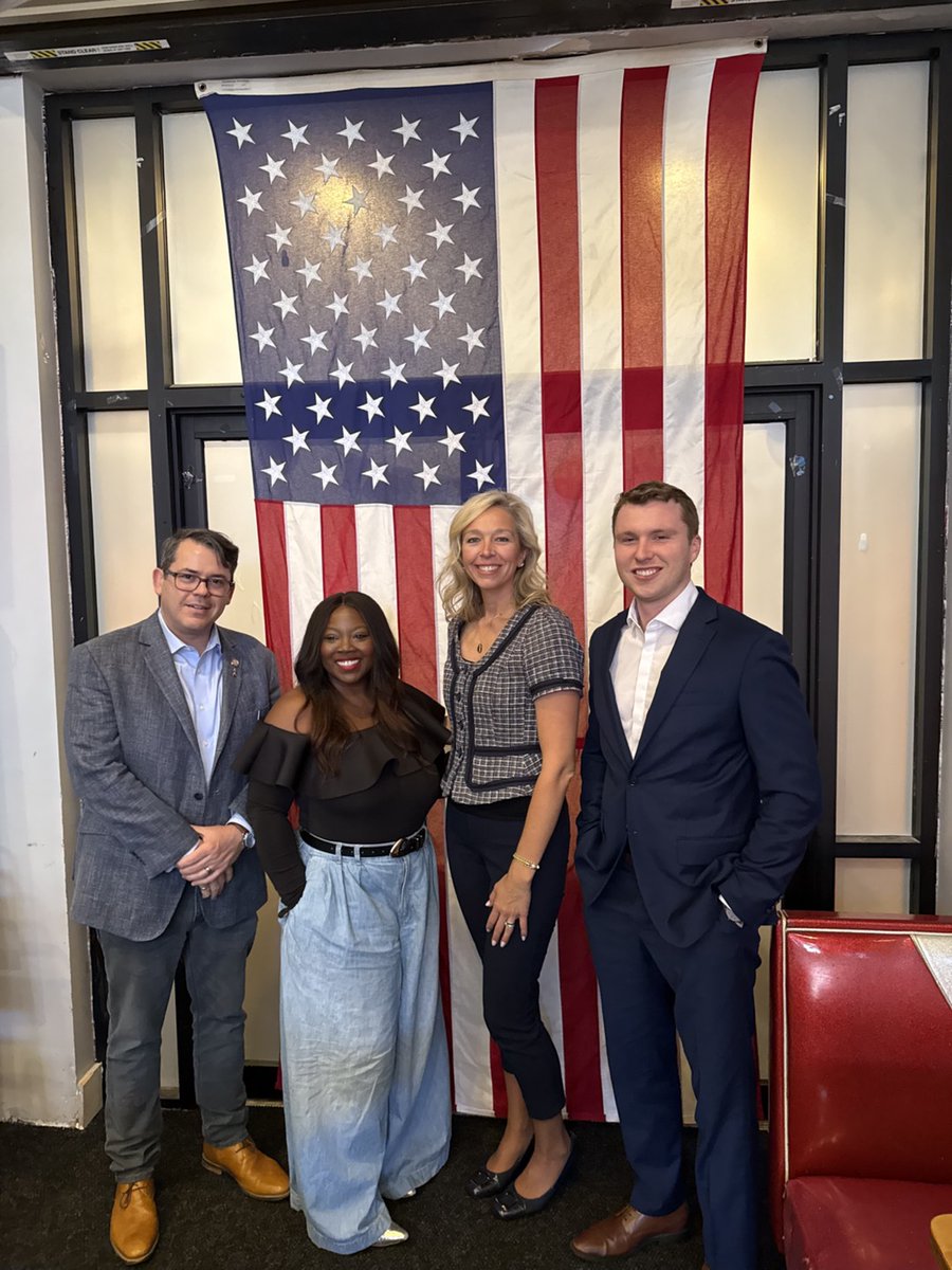 CarolinaLeader's tweet photo. Our annual SC Candidate Training was a huge hit thanks to Sarah Reidy-Jones, who delivered our Interactive Campaign Training, and our School Board Leadership Panel: Sen. Jeff Zell, Angela Nash, and Elizabeth Hey!
Register today for our NC Training on 5/30! https://t.co/0pabxm7CQR https://t.co/v6Ivcafcit