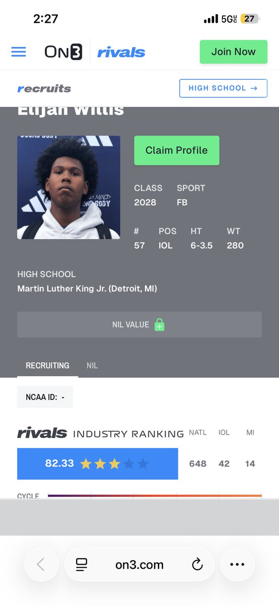 eli5kk_'s tweet photo. I am extremely blessed to be named a 3 star ⭐️⭐️⭐️ @DetKingFootball @CoachAronde @KC_CoachTP https://t.co/EhyB1rJCXM