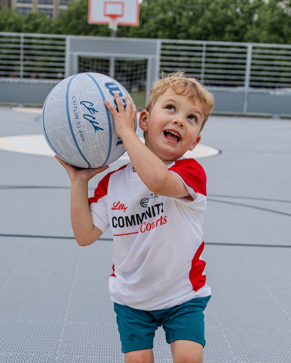 MuscoLighting's tweet photo. Downtown Indianapolis is now home to a brand-new community gathering space in the heart of the city! 🏀
We celebrated the opening of a court designed to bring play, connection, and opportunity to Indianapolis youth. Learn more: https://t.co/vH7Pe1fHo3 https://t.co/jwOMH0hH48