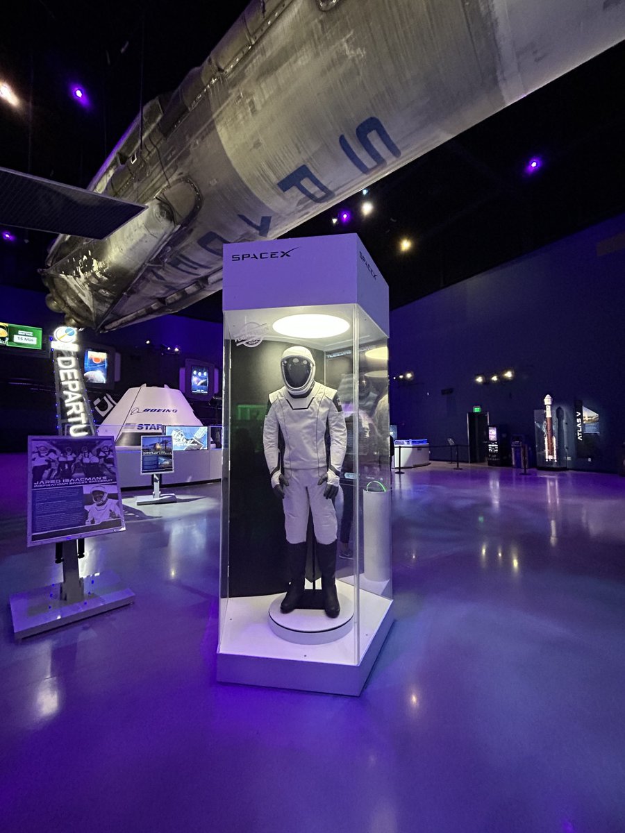 Kennedy Space Center Visitor Complex tweet media