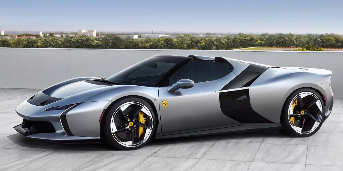 Road & Track tweet media