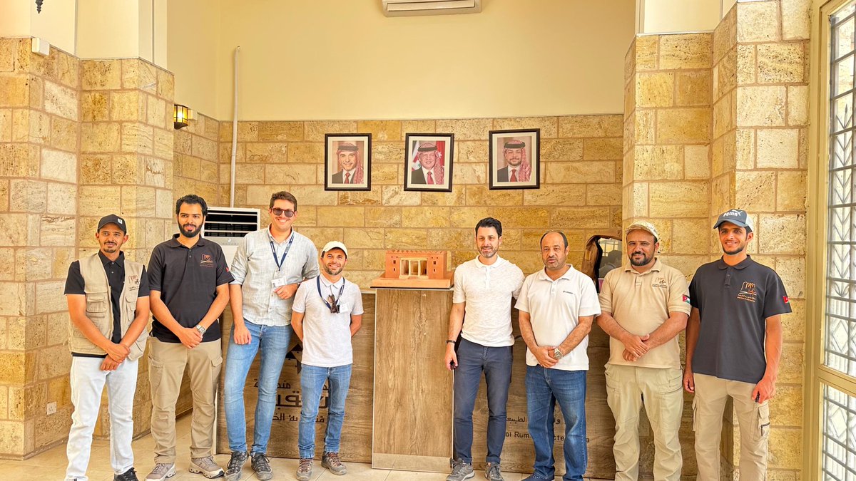 WRPA1998's tweet photo. ضمن مشروع المجتمعات المحلية والسياحة المستدامة الممول من Italian Agency for Development Cooperation وبالتعاون مع UNESCO، تم تنفيذ مجسم للمعبد النبطي في Wadi Rum ووضعه في م��كز الزوار، بعد أعمال صيانة للمعبد وفرت فرص عمل لـ25 شاباً من أبناء رم لمدة 3 أشهر، دعماً للسياحة المستدامة . https://t.co/CJWUzU8ycU