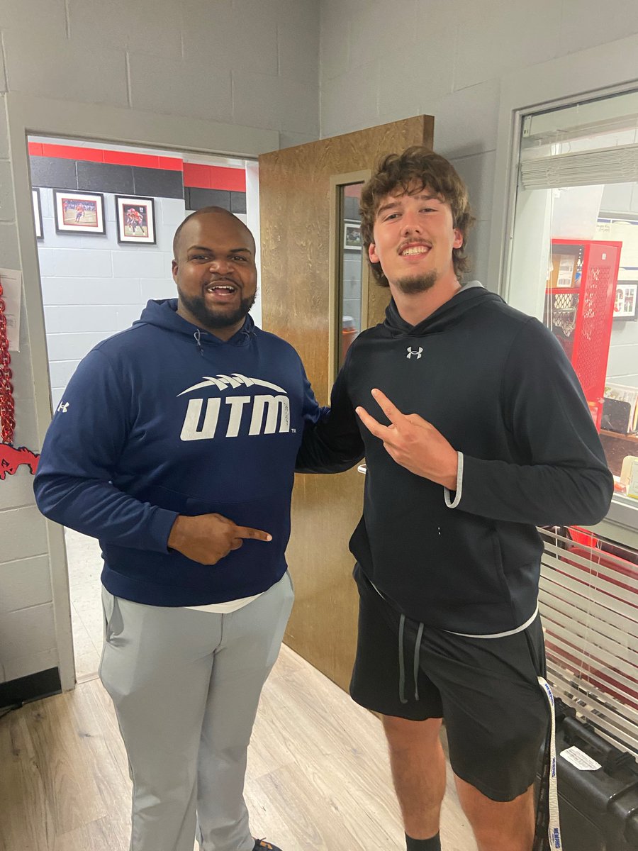 TytanSims45's tweet photo. Blessed to receive an offer from UT Martin!!
@CoachLeno_UTM @UTM_FOOTBALL @Skilojr13 @CoachHarville @DBcoachwms @CoachTaylor51 @CoachBClarkCHHS @ClayTucker56 https://t.co/NLcsOCjGec