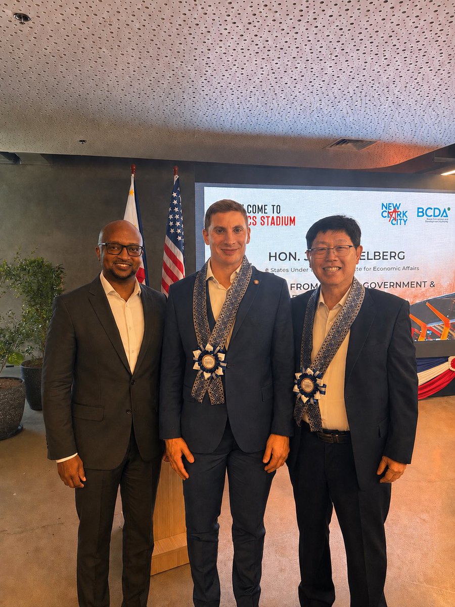 charlythuo's tweet photo. In the Philippines with @UnderSecE and Foxconn Chairman &amp; CEO Young Liu, visiting the forward-deployed industrial base. Super bullish on Pax Silica! https://t.co/FKqFRxO9h3