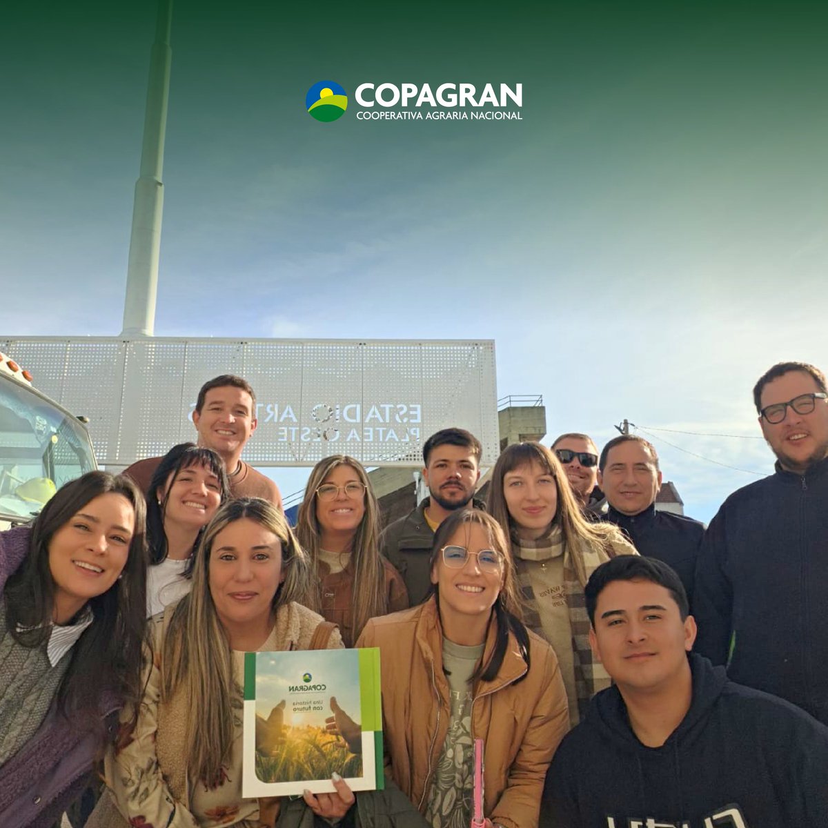 CopagranUy's tweet photo. Este sábado recibimos en Copagran Paysandú a estudiantes de 3er año de la carrera Tecnólogo Prevencionista de UTU. Una jornada de aprendizaje e intercambio. Gracias a todo el grupo por visitarnos. 🤝 https://t.co/0N1kPZvQws