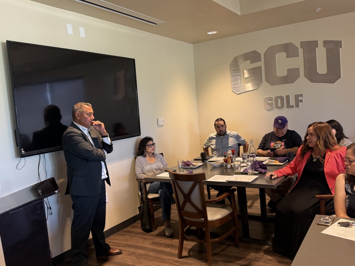 Steve_Gallardo's tweet photo. Great leadership breakfast with community leaders and nonprofits to discuss Maricopa County. #leadership #maricopacounty #4thlargest #dist5 https://t.co/zvrVrH44fO