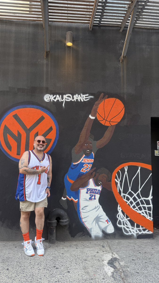 AnthonyMSG's tweet photo. This is on the corner of 30th and 8th! https://t.co/Yb8zYUJdAj