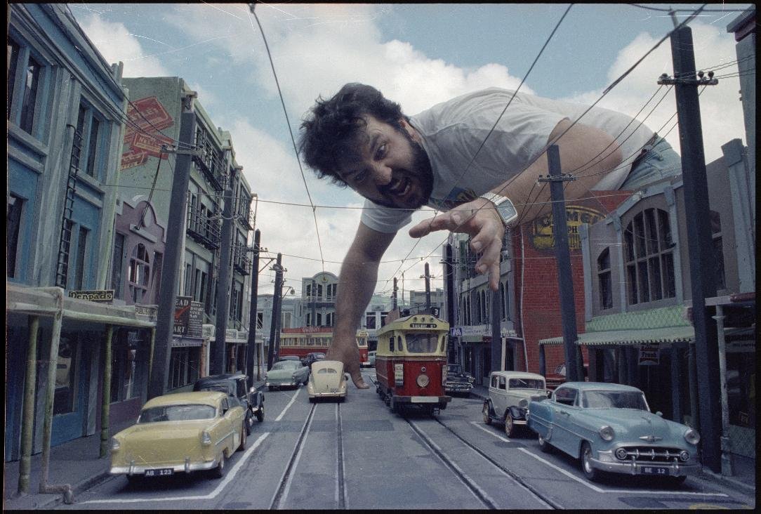 remnantsofpast's tweet photo. Peter Jackson on the set of Braindead, 1992