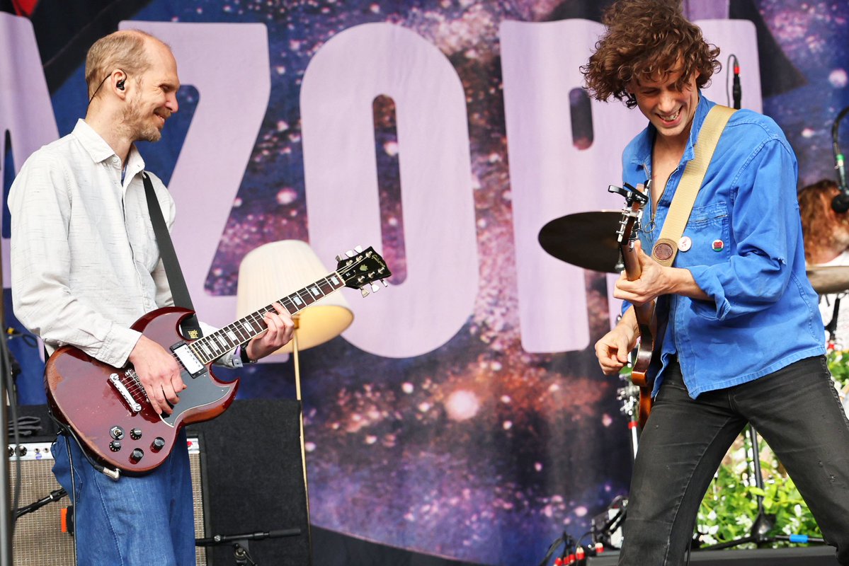 Razorlight's tweet photo. Thank you to everyone who came down to see us at Pub in the Park yesterday. Next up is Playing The Field and Neighbourhood this weekend 🙌

📸 Paul Merchant https://t.co/2grg8ukYe1