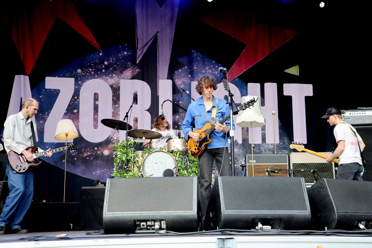 Razorlight's tweet photo. Thank you to everyone who came down to see us at Pub in the Park yesterday. Next up is Playing The Field and Neighbourhood this weekend 🙌

📸 Paul Merchant https://t.co/2grg8ukYe1