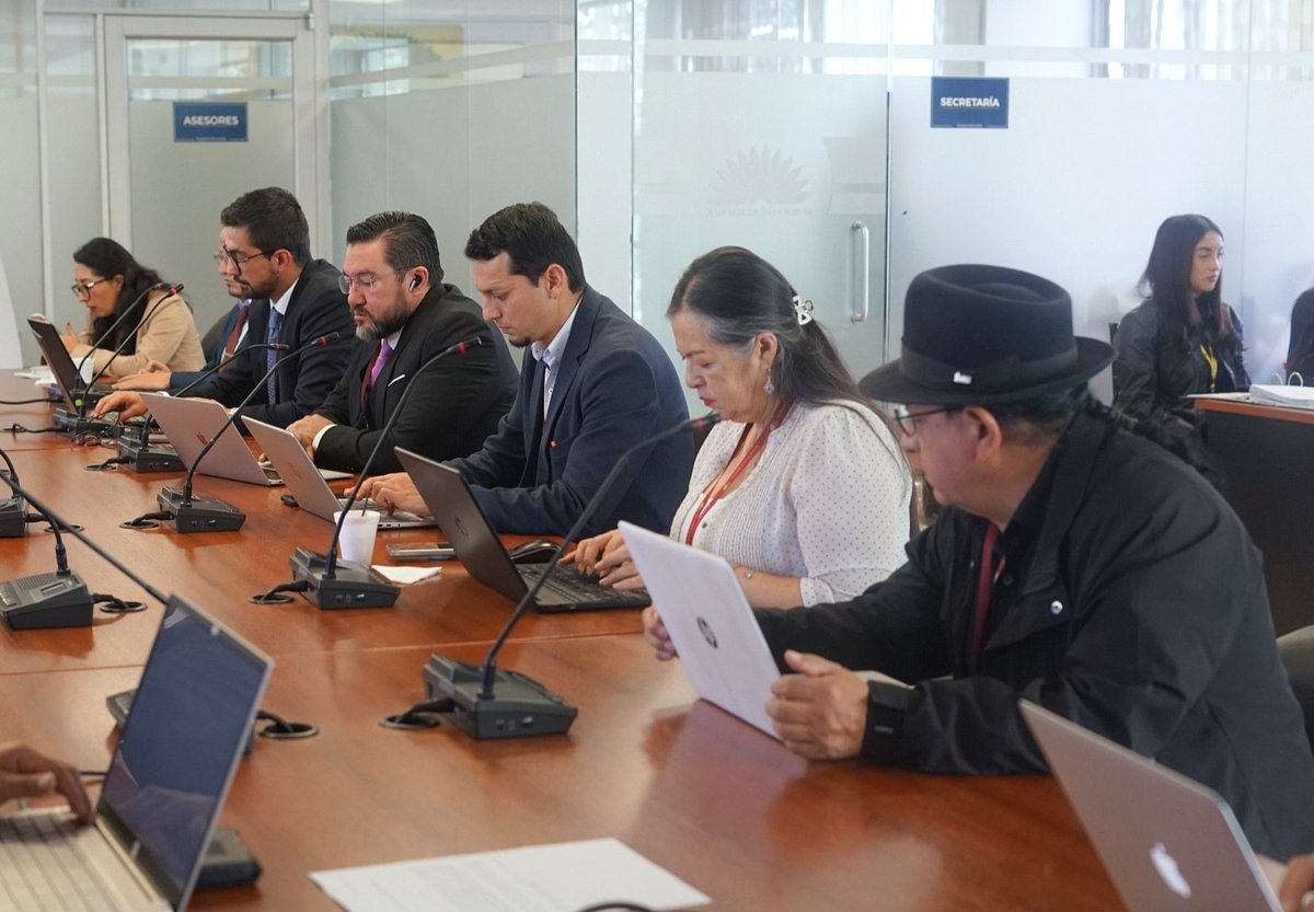 Comisión del Derecho al Trabajo y Seguridad Social tweet media