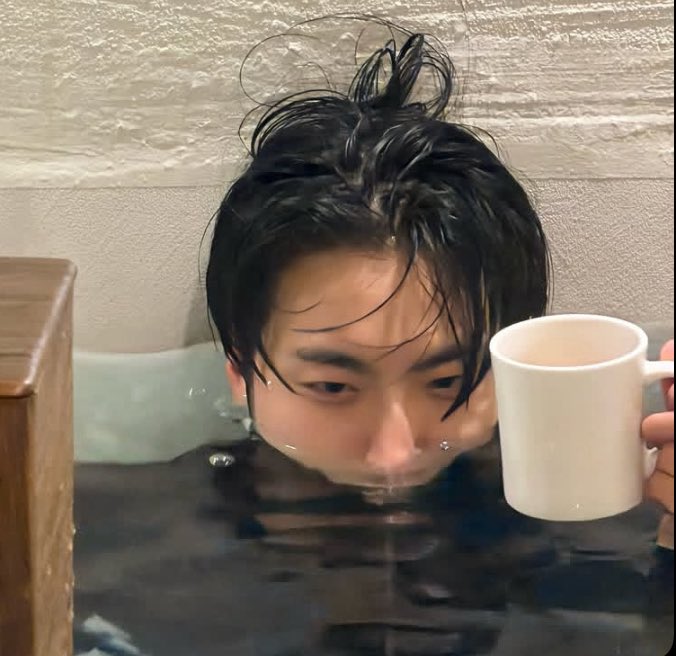 yunwoococo's tweet photo. https://t.co/GTGyXsh8Ks