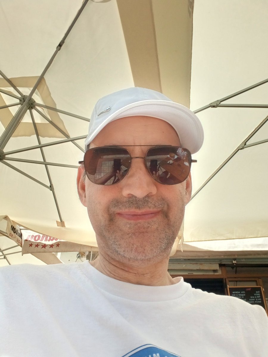 francisco tweet media