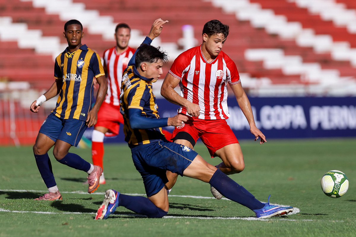 nauticope's tweet photo. FIM DA PRIMEIRA ETAPA! 🇦🇹

O Sub-20 do Náutico vai vencendo o Retrô por 2x0 até aqui! Os gols alvirrubros foram marcados por Rikelme e Isaque. 🔥

Vamos em busca do título! 💪 https://t.co/QhFYxBPHaB