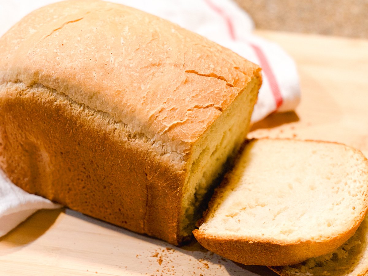 stasiaboschetti's tweet photo. There are scents that mark a home for life. Freshly baked white bread is one of them. It slips under doorways, drifts down hallways, and settles into curtains and dish towels. You can walk in from the yard or step through the garage after school and know immediately that something steady and good is happening in the kitchen.

Heirloom White Bread For The Bread Machine

Because some things are too good, and too comforting, not to pass down. 🍞

Post & Recipe 📮 https://t.co/nJax217nER

For those asking, the bread machine I use in my own kitchen is still a Zojirushi. I bought mine as a young homemaker years ago, and after decades of  bread baking, it remains one of the hardest-working appliances I own. The model has since been updated, but the reliability and results are every bit as good as I remember from those early years of learning to keep a home and feed a family well. 🛍️

You can find the newer version here: Zojirushi Bread Machine https://t.co/uoflpm2P8C

#baking #americancountryliving #breadmachine #Countrykitchen
