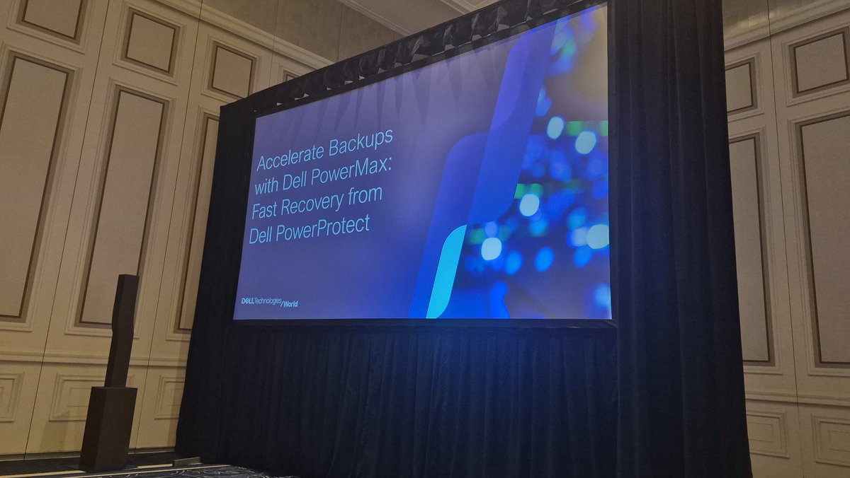 rawstorage's tweet photo. Tim O'Connor and Denis Twommey are about to deliver a great session on accelerated backups for PowerMax #iwork4Dell Palazzo D top floor #delltechworld https://t.co/DWodwZ0sOf