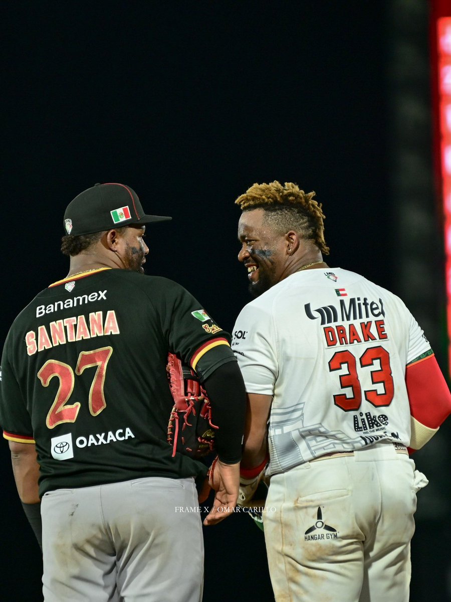 FrameX_OF's tweet photo. 📸 Galería Frame X | Guerreros de Oaxaca vs Leones de Yucatán
📍 Parque Kukulcán – Mérida, Yucatán
📷 Fotografías por Omar Carrillo

⸻
#GuerrerosDeOaxaca #LeonesDeYucatán #LMB #BeisbolMexicano #GaleríaFrameX #OmarCarrillo #FotografíaDeportiva #CoberturaFrameX https://t.co/aDDFj4vy2K